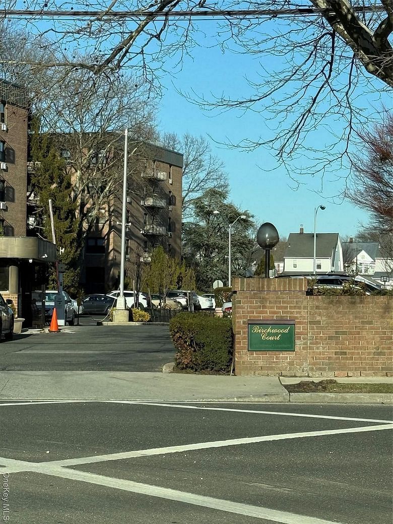 3 Birchwood Court #5B