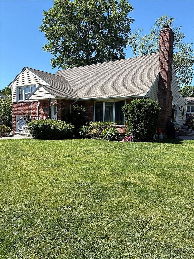3 Carolyn Place