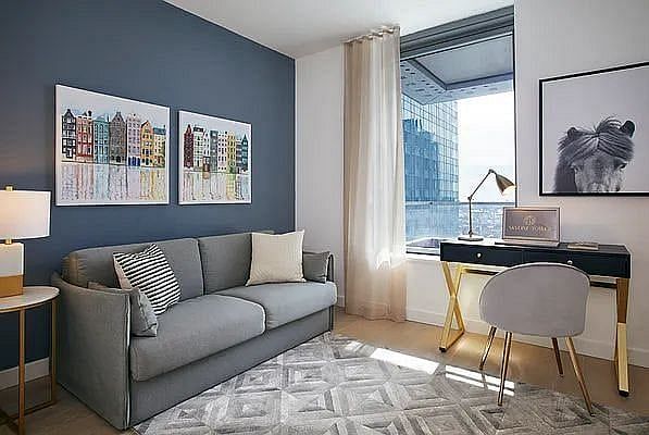 3 Court Square #3910