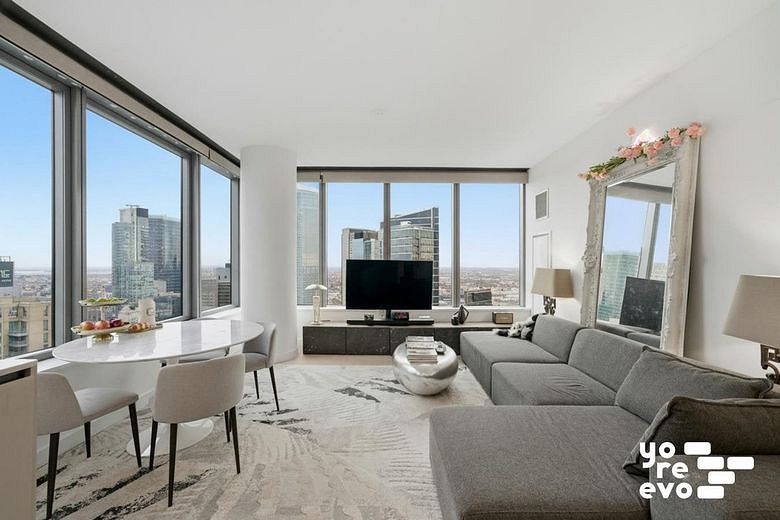 3 Court Square #4308