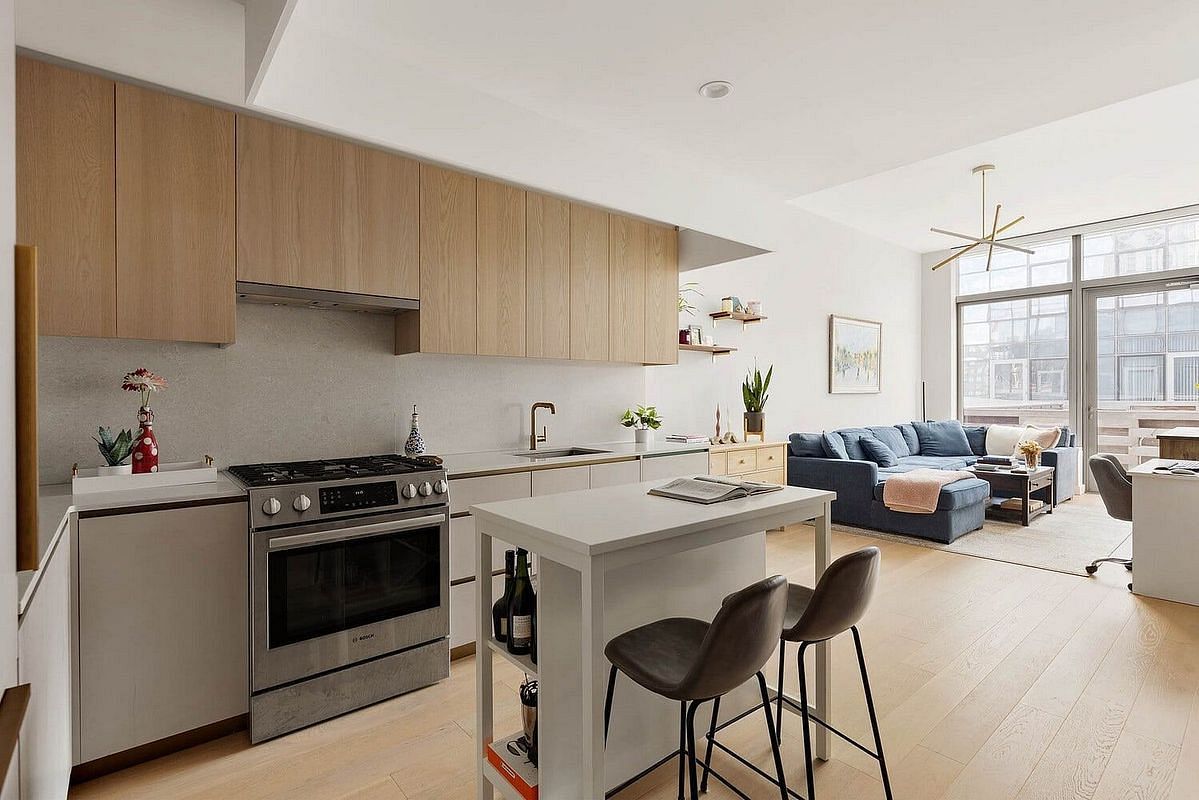 Image 1 of 8 for 3 Court Square #533 in Queens, NY, 11101