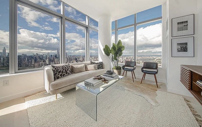 3 Court Square #PH309