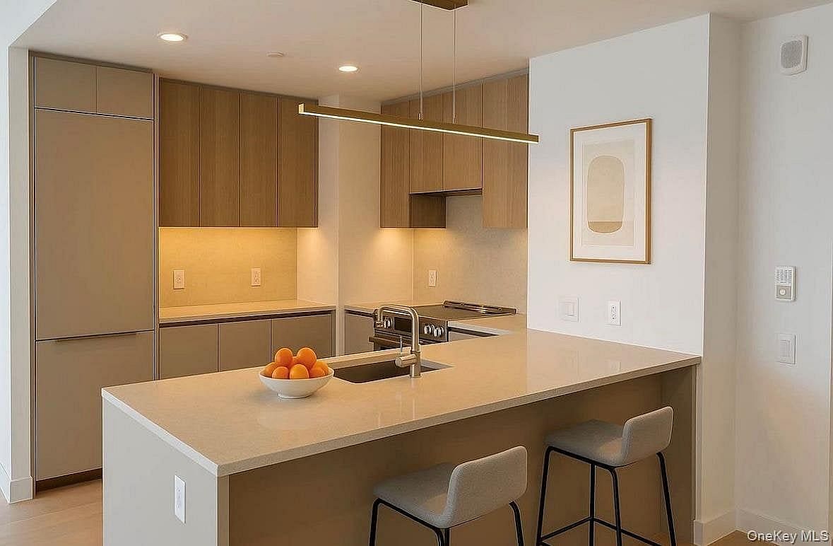 Image 1 of 13 for 3 Court Square W #5211 in Queens, Long Island City, NY, 11101