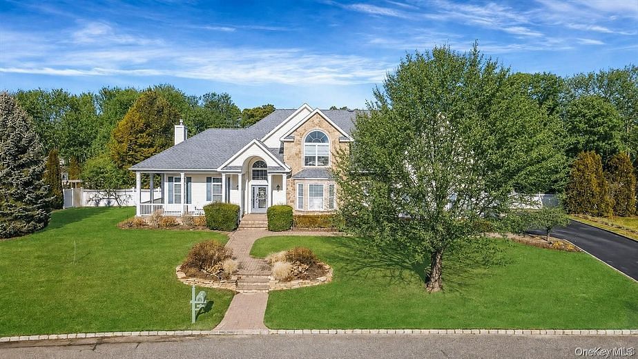 3 Crossfield Court