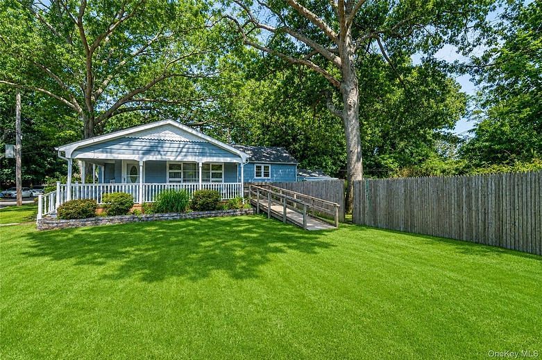 3 Curtis Drive
