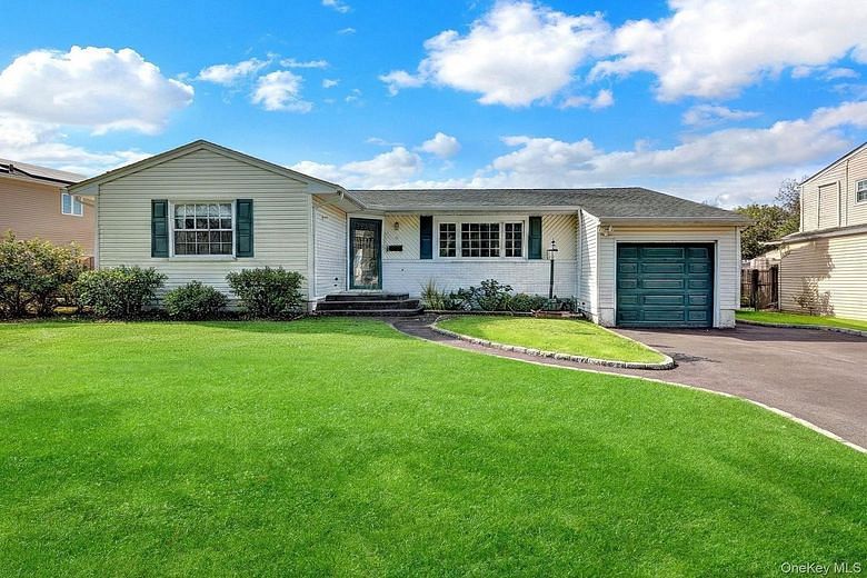 3 Daniel Drive