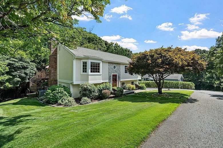 3 Douglas Drive