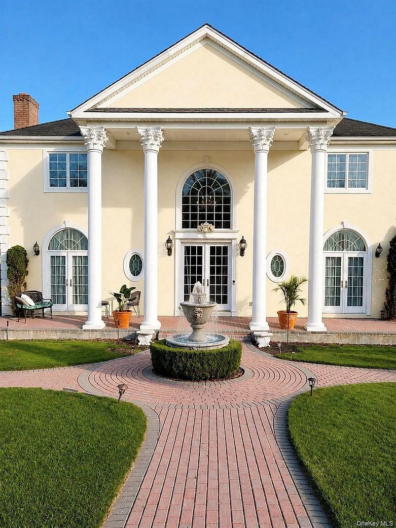 3 Dover Court