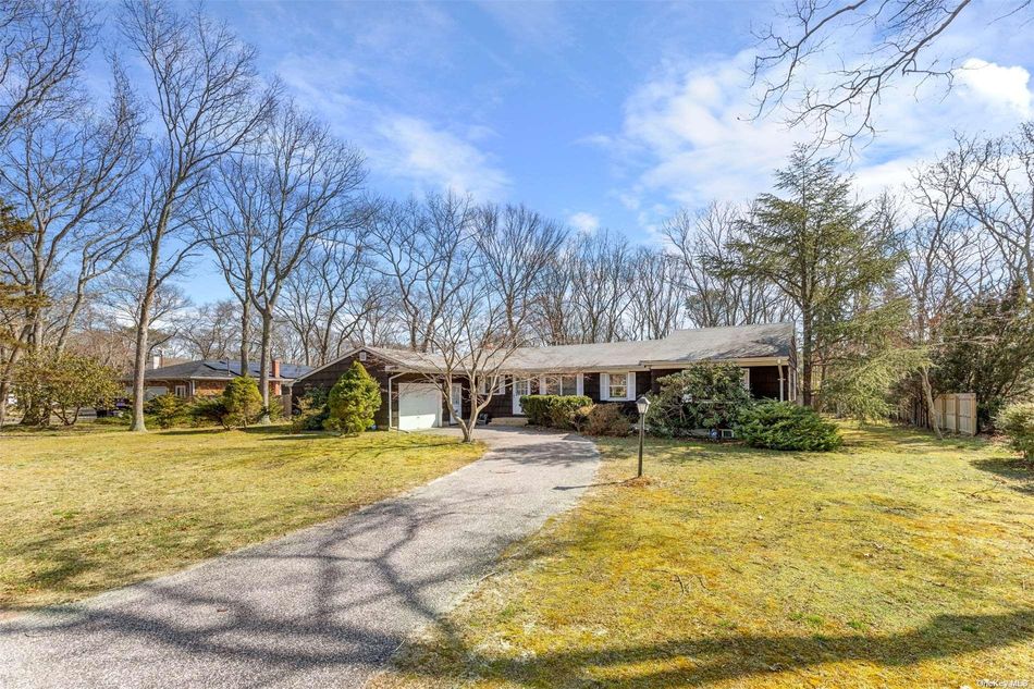 Image 1 of 26 for 3 Evergreen Ln in Long Island, E. Quogue, NY, 11942