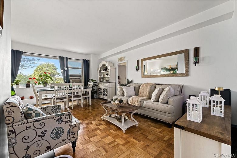 3 Fordham Hill Oval #3C