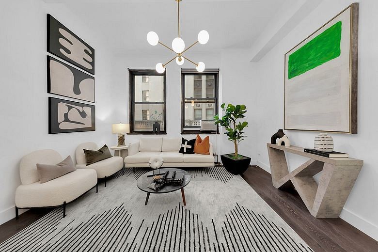 3 Hanover Square #4C