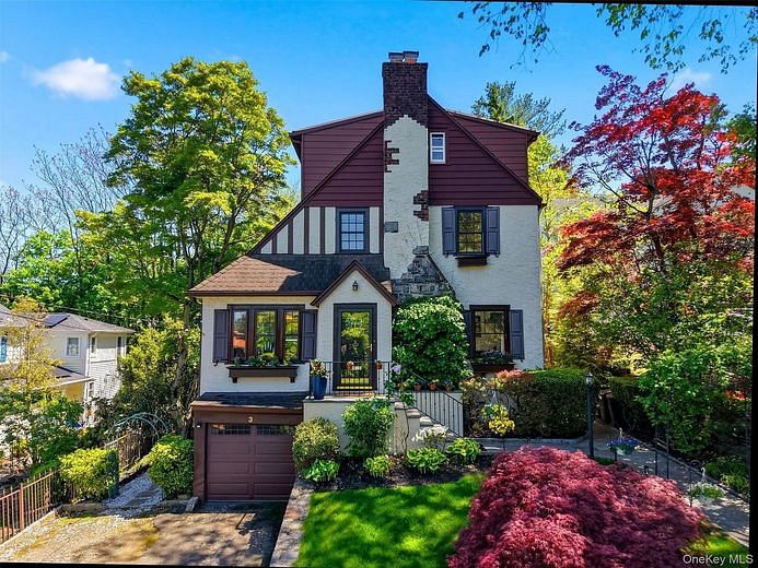 3 Johnson Place
