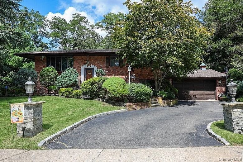 3 Mackay Drive