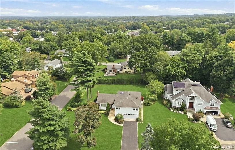 3 Maplewood Lane