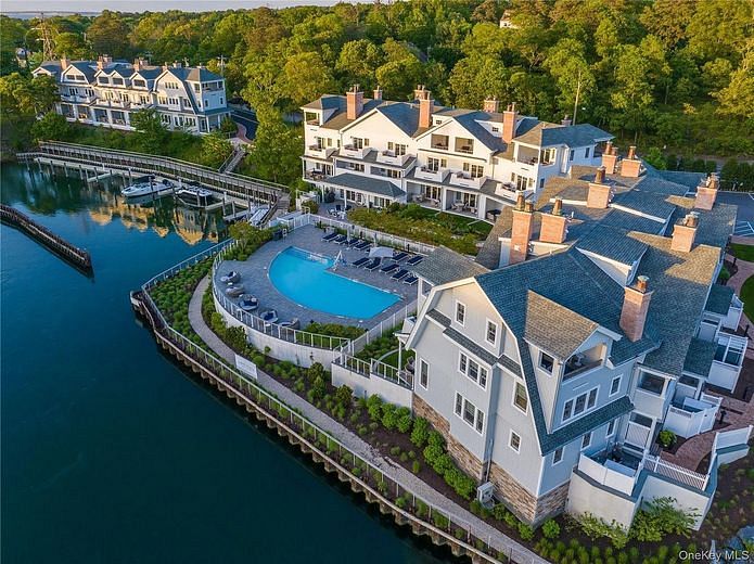 3 Old Boathouse Lane S