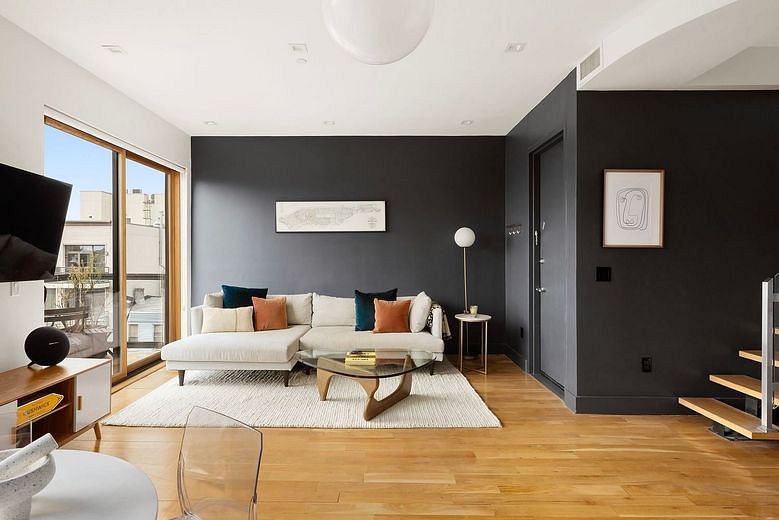 3 Ridgewood Place #4