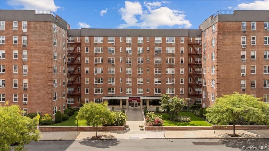 3 Sadore Lane #6X