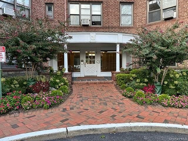 3 Townhouse Place #3A