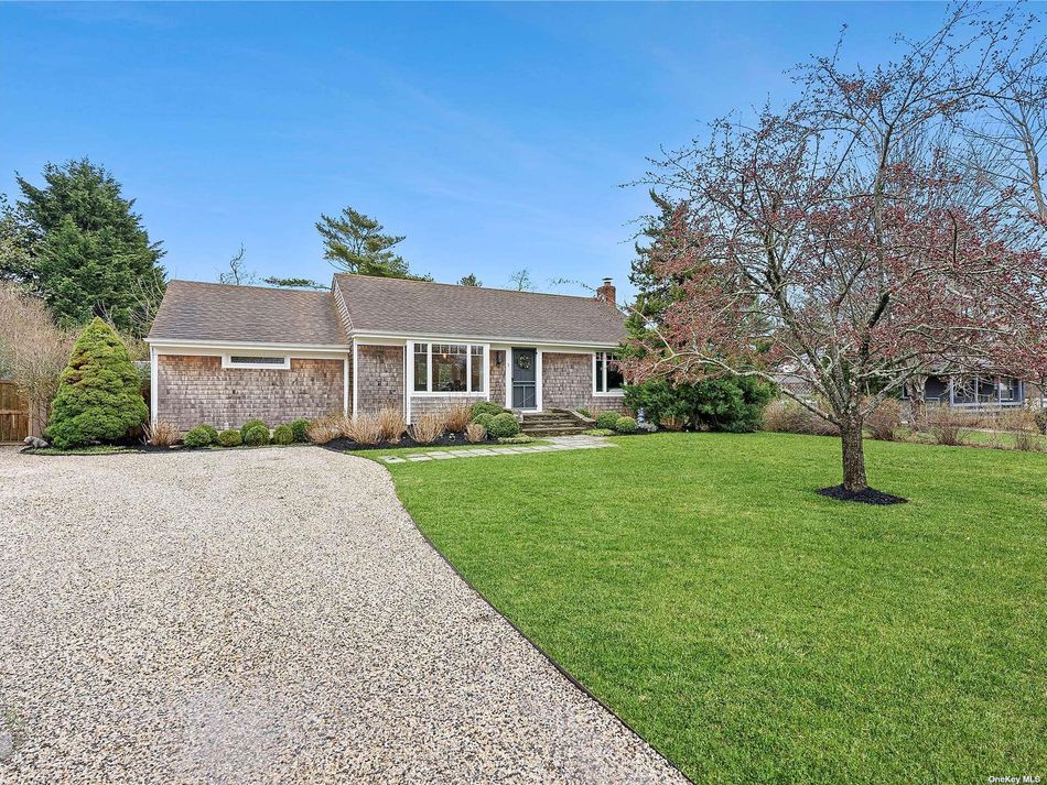 Image 1 of 13 for 3 Walker Court in Long Island, E. Quogue, NY, 11942