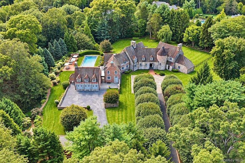 3 White Hill Road