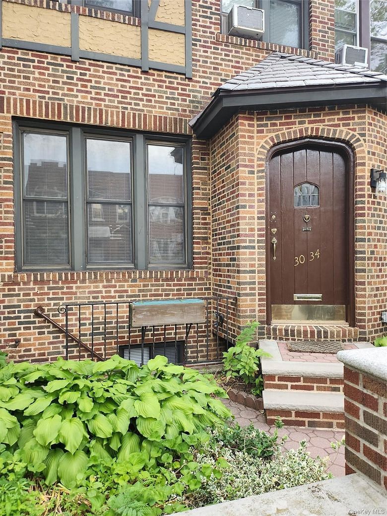 30-34 85th Street