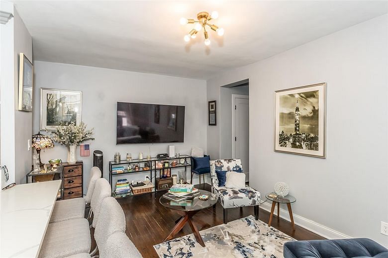 30-47 Hobart Street #6