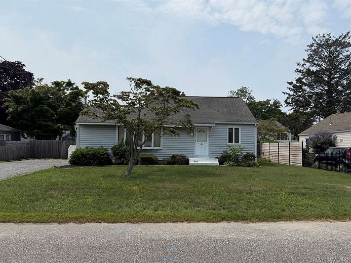 30 Bayview Avenue