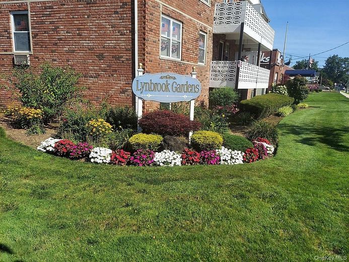 30 Daley Place #136