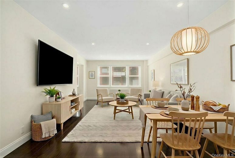 30 E Hartsdale Avenue #1H