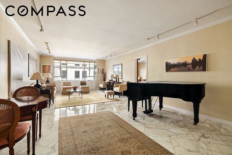 30 East 62nd Street #4A
