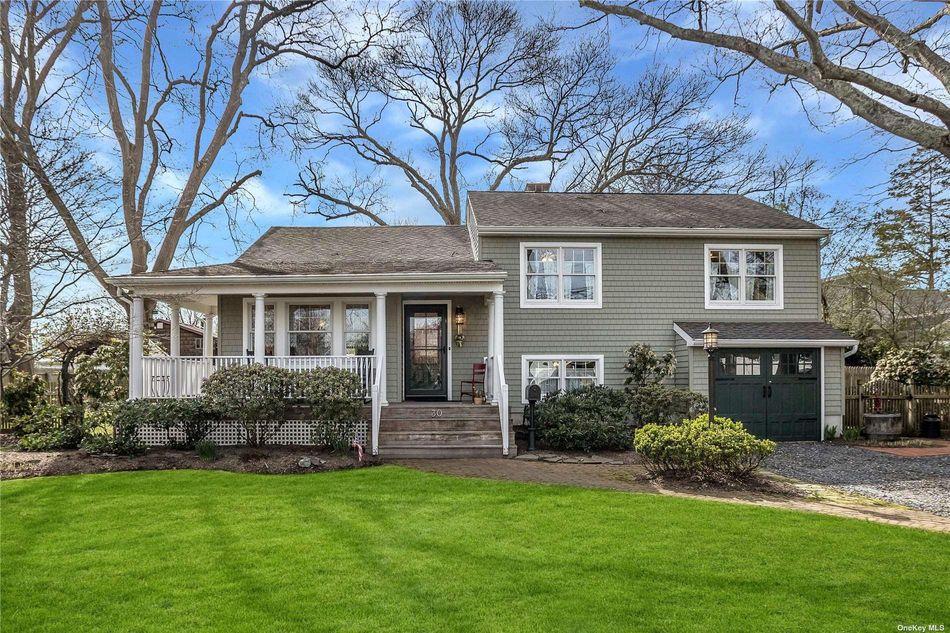 Image 1 of 27 for 30 Evelyn Road in Long Island, West Islip, NY, 11795