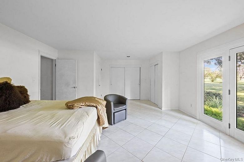 30 Fairway Drive