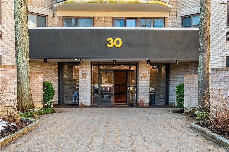 30 Greenridge Avenue #4M