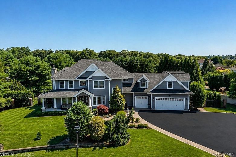 30 Hampton Drive