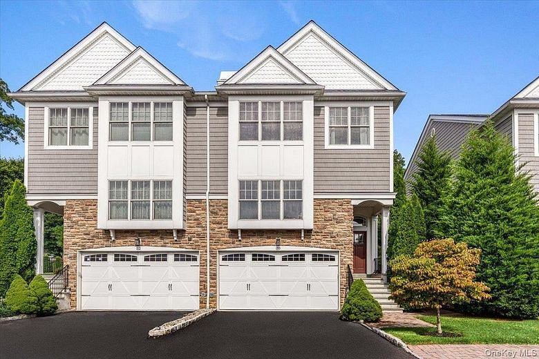 30 Hidden Ridge Court