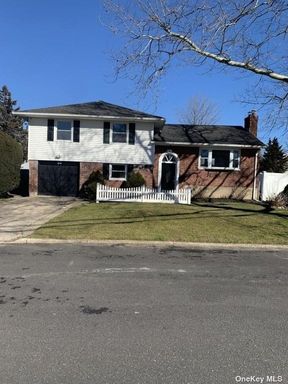 Image 1 of 24 for 30 Larry Drive in Long Island, Commack, NY, 11725