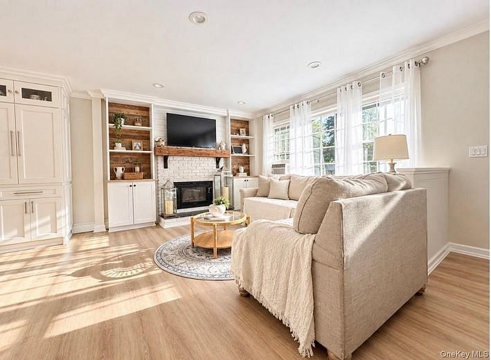 30 Marbeth Circle