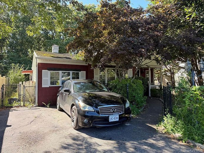 30 Oakwood Drive