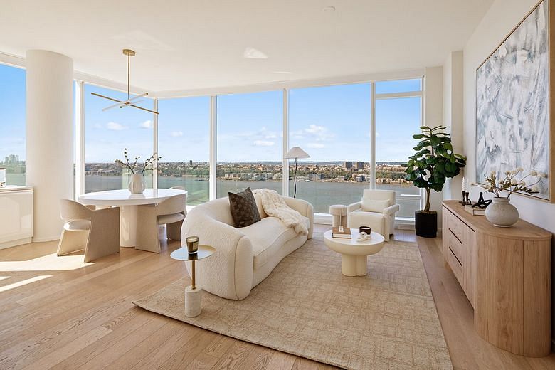 30 Riverside Boulevard #33A