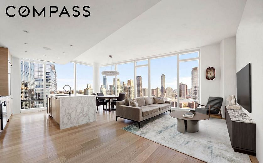 30 Riverside Boulevard #33D