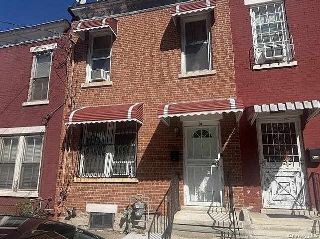 30 Saratoga Avenue