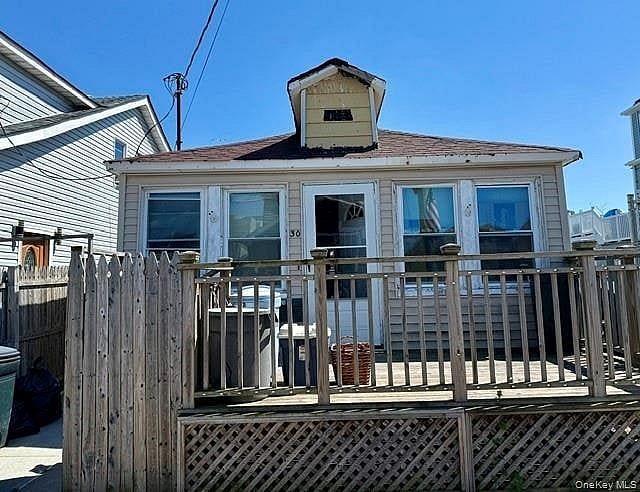 30 W 11th Road