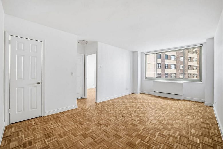 30 West 63rd Street #22O