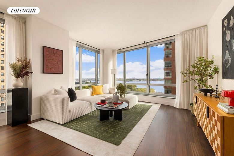30 West Street #12E