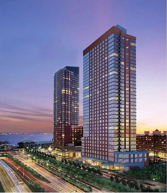 30 West Street #17C