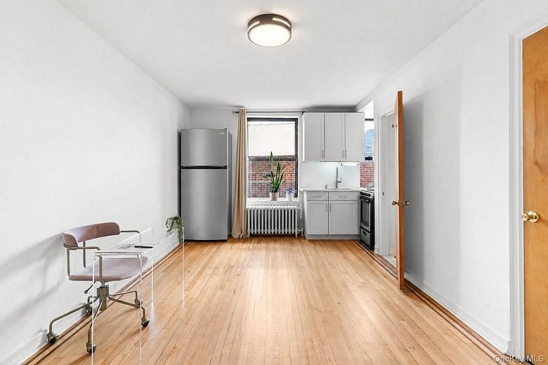 300 8th Avenue #4N