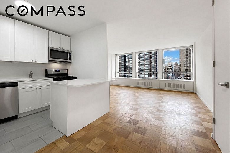 300 East 33rd Street #21F