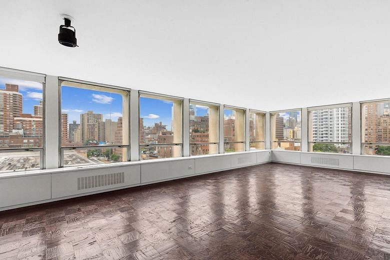 300 East 33rd Street #9M