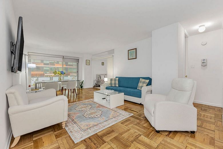 300 East 40th Street #16K