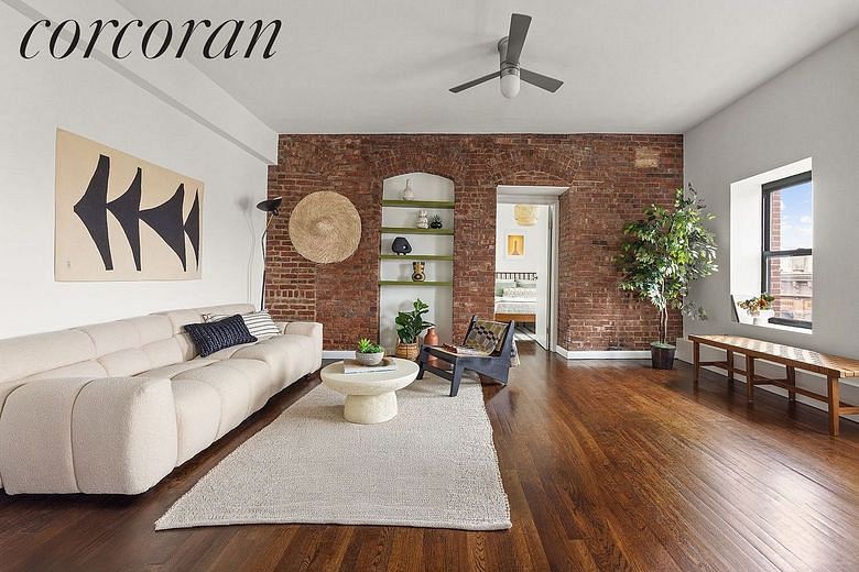 300 East 4th Street #5B